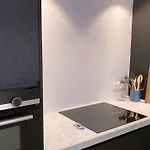 Desire 2 Lux Free Parking On Premise Apartment *